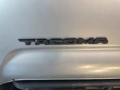 Used 2021 Toyota Tacoma SR5 image 10