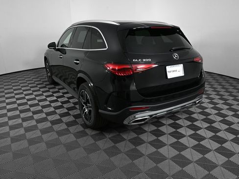 New 2026 Mercedes-Benz GLC 300 image 4