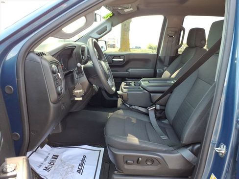 Used 2024 Chevrolet Silverado 1500 Custom AWD/4WD image 25