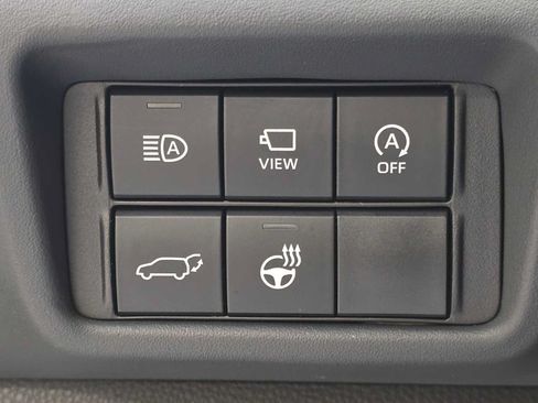 Certified 2025 Toyota Highlander Platinum AWD/4WD image 17