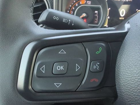 Used 2025 Jeep Wrangler Unlimited Rubicon w/ Convenience Group AWD/4WD image 33