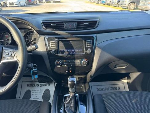 Used 2019 Nissan Rogue Sport S image 20