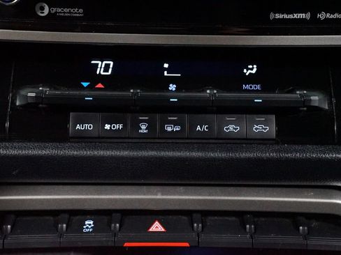 Used 2024 Toyota Tundra SR5 w/ SR5 Convenience Package RWD image 21
