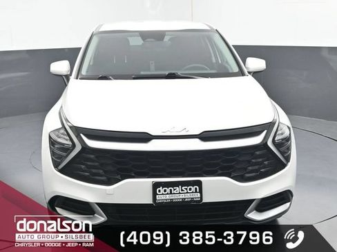 Used 2025 Kia Sportage LX FWD image 3