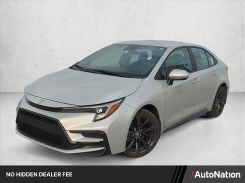 Certified 2024 Toyota Corolla SE FWD image 1