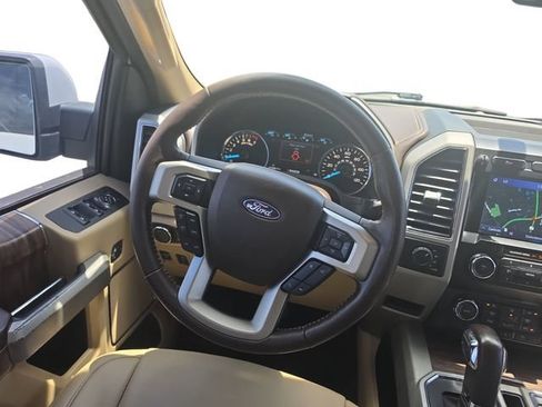Used 2020 Ford F150 Lariat AWD/4WD image 14