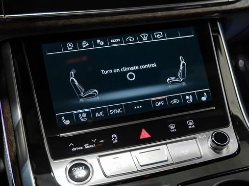 Used 2024 Audi Q8 Prestige image 27