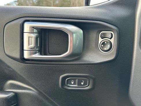 Used 2020 Jeep Gladiator Sport w/ Quick Order Package 24S image 22