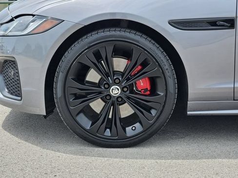 Used 2024 Jaguar XF R-Dynamic SE AWD/4WD image 12