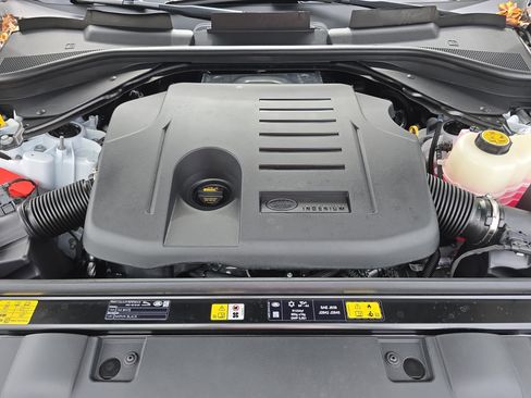 New 2025 Land Rover Range Rover Sport Dynamic SE image 31