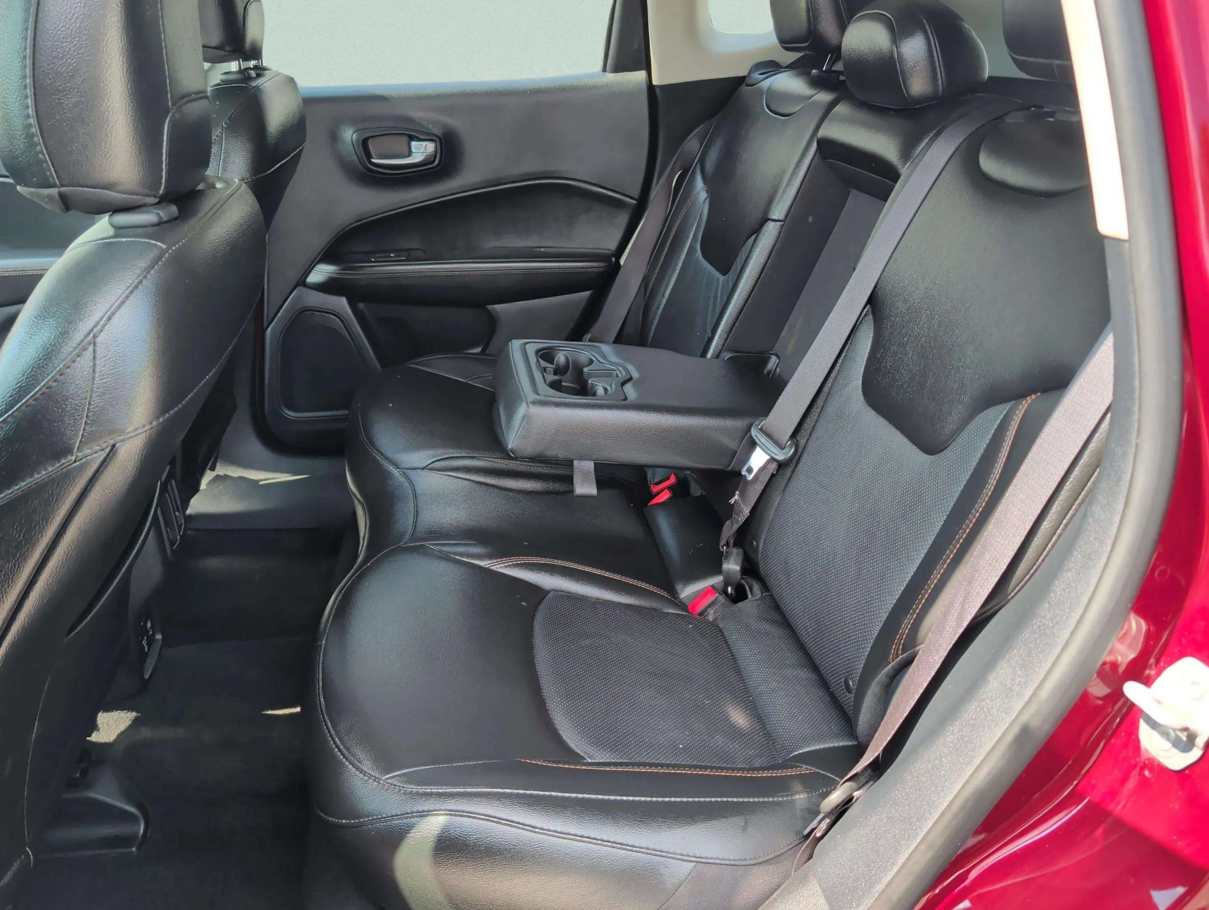 Used 2021 Jeep Compass Limited AWD/4WD image 28