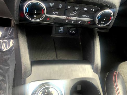 Used 2022 Ford Escape SEL w/ SEL Stealth AWD Package image 34