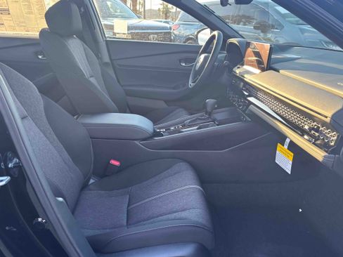 New 2026 Honda Accord Sport image 32