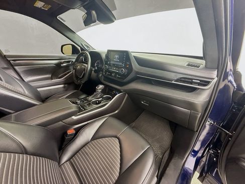 Used 2022 Toyota Highlander XSE image 38