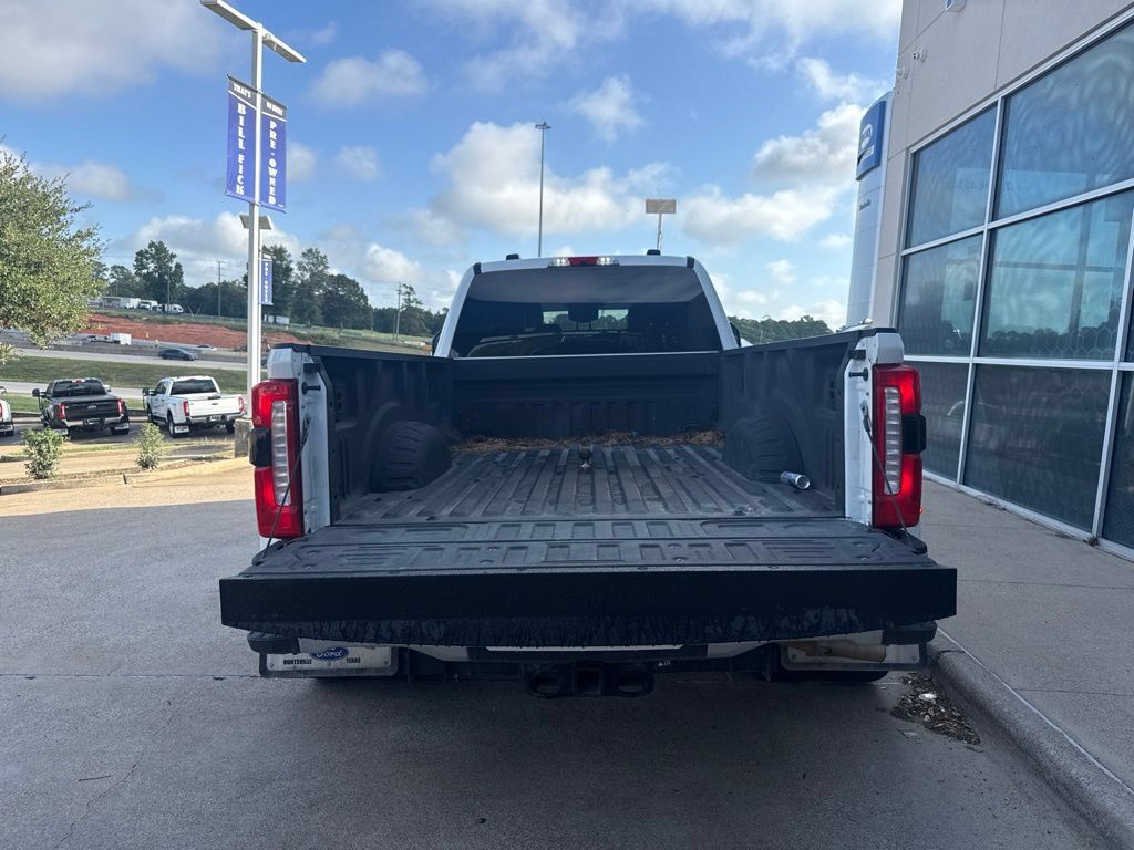 Used 2025 Ford F350 Lariat w/ FX4 Off-Road Package AWD/4WD image 7