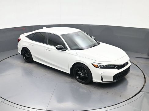 Used 2025 Honda Civic Sport image 28