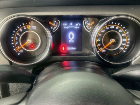 Used 2022 Jeep Wrangler Unlimited Sport AWD/4WD image 23