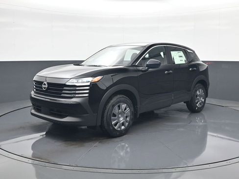 New 2026 Nissan Kicks S image 3