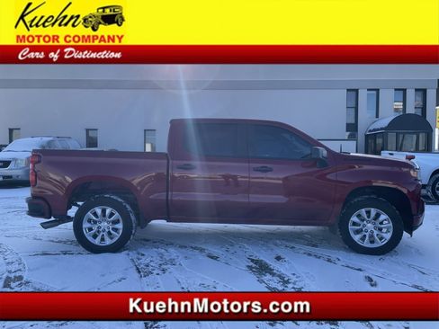 Used 2020 Chevrolet Silverado 1500 Custom w/ Custom Value Package image 1