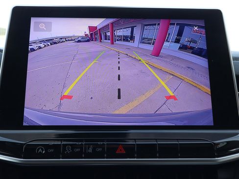 Used 2022 Jeep Compass Limited image 11