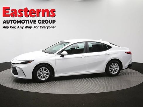 Used 2025 Toyota Camry LE FWD image 56