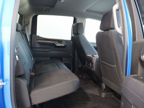 Certified 2025 Chevrolet Silverado 1500 LT w/ LPO, Dark Essentials Package AWD/4WD image 18