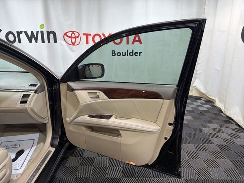 Used 2009 Toyota Avalon Limited FWD image 10