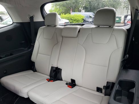Used 2020 Kia Telluride SX w/ SX Prestige Package AWD/4WD image 13