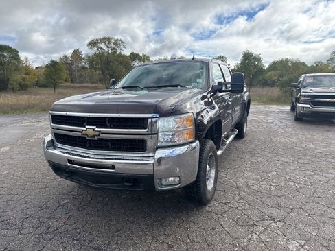 Used 2008 Chevrolet Silverado 2500 LT w/ 2LT Convenience Package image 3