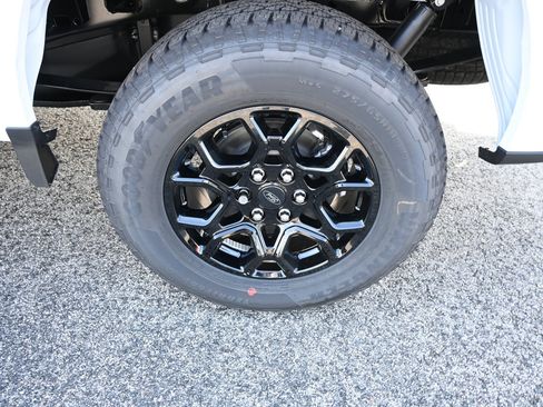 New 2026 Ford F150 XLT w/ Equipment Group 302A MID AWD/4WD image 15