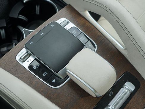 Used 2020 Mercedes-Benz GLS 450 4MATIC image 14