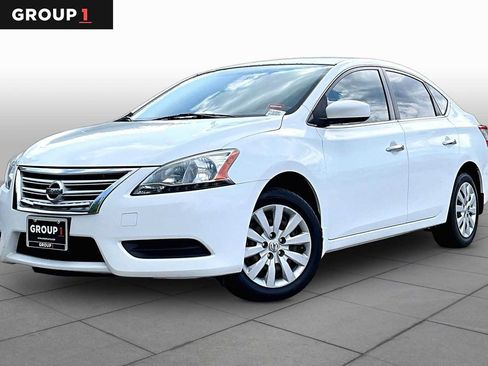 Used 2015 Nissan Sentra SV FWD image 1