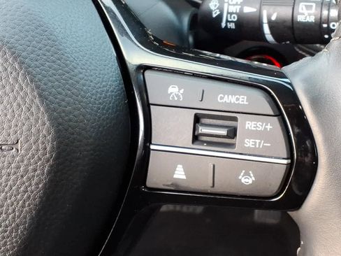 Used 2023 Honda HR-V EX-L image 18