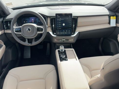 Certified 2026 Volvo XC90 B6 Plus w/ Protection Package AWD/4WD image 24