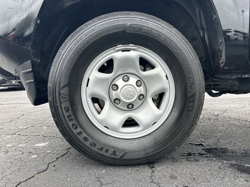 Used 2023 Toyota Tacoma SR5 image 12