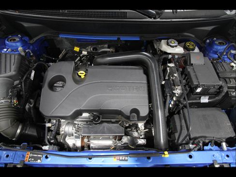 Certified 2024 Chevrolet Equinox LT FWD image 21