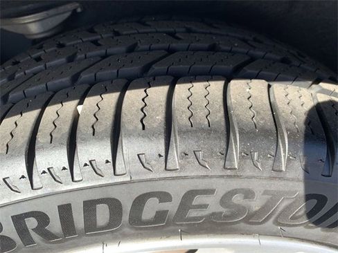 Used 2015 Volvo V60 T5 Premier w/ Convenience Package image 35