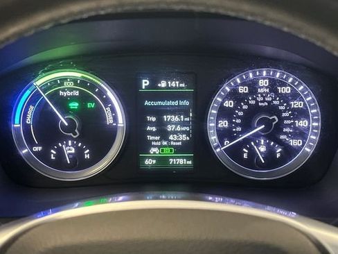 Used 2019 Hyundai Sonata Limited w/ Ultimate Package 02 FWD image 28