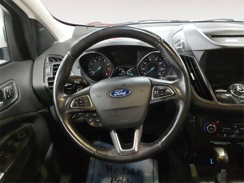 Used 2017 Ford Escape Titanium image 12