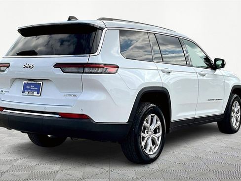 Used 2022 Jeep Grand Cherokee L Limited image 2