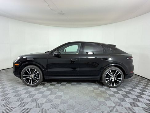 Certified 2024 Porsche Cayenne Coupe AWD/4WD image 2