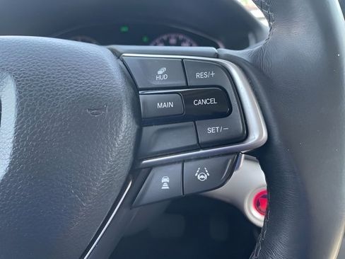 Used 2019 Honda Accord Touring image 19