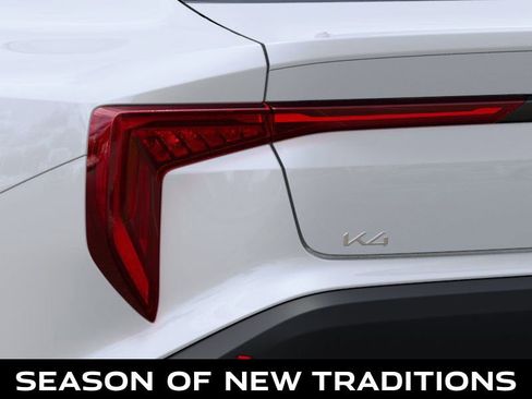 New 2025 Kia K4 EX image 11