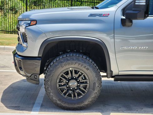 New 2026 Chevrolet Silverado 2500 ZR2 AWD/4WD image 10