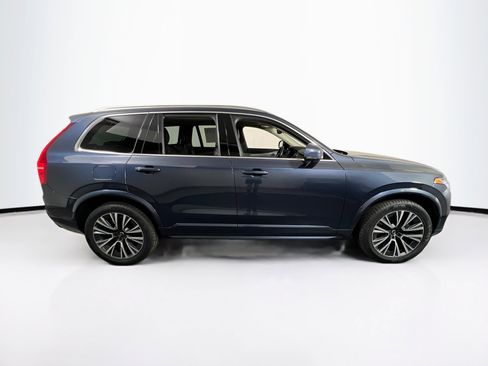 Used 2022 Volvo XC90 T5 Momentum w/ Climate Package image 4