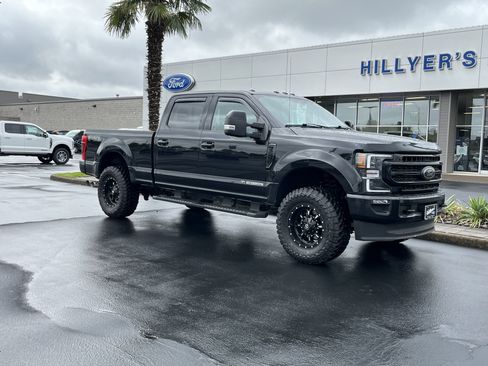 Used 2021 Ford F250 Lariat image 1
