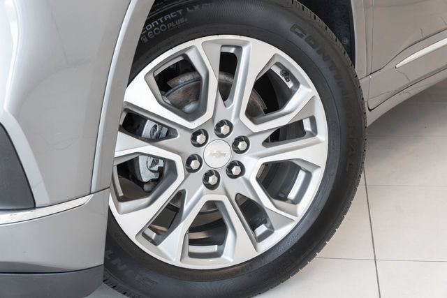 Used 2020 Chevrolet Traverse Premier AWD/4WD image 2