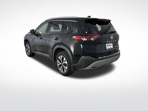 Used 2021 Nissan Rogue SV AWD/4WD image 3