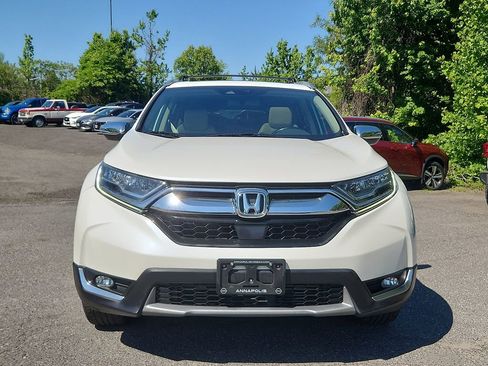 Used 2018 Honda CR-V Touring image 2