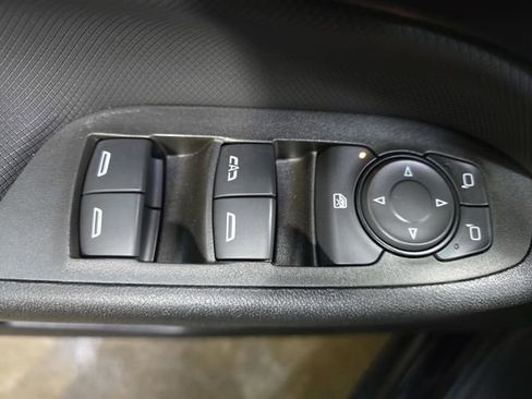 Used 2023 Chevrolet Equinox RS image 29